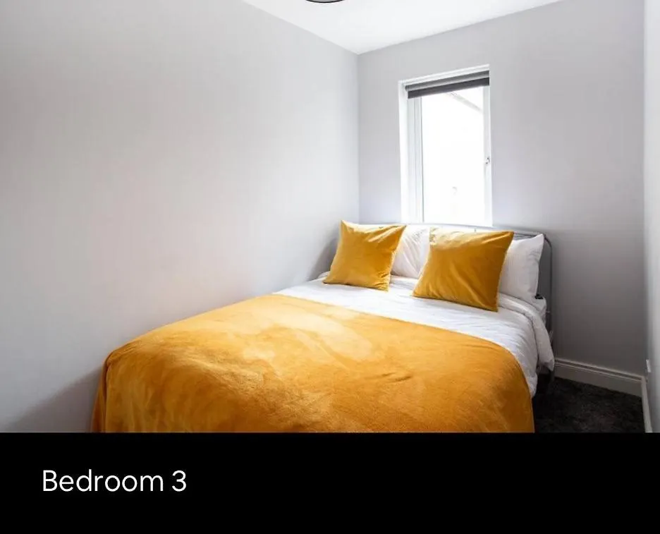 City Haven Modern 3 Bed- Spacious, Sleeps 6 Belfast